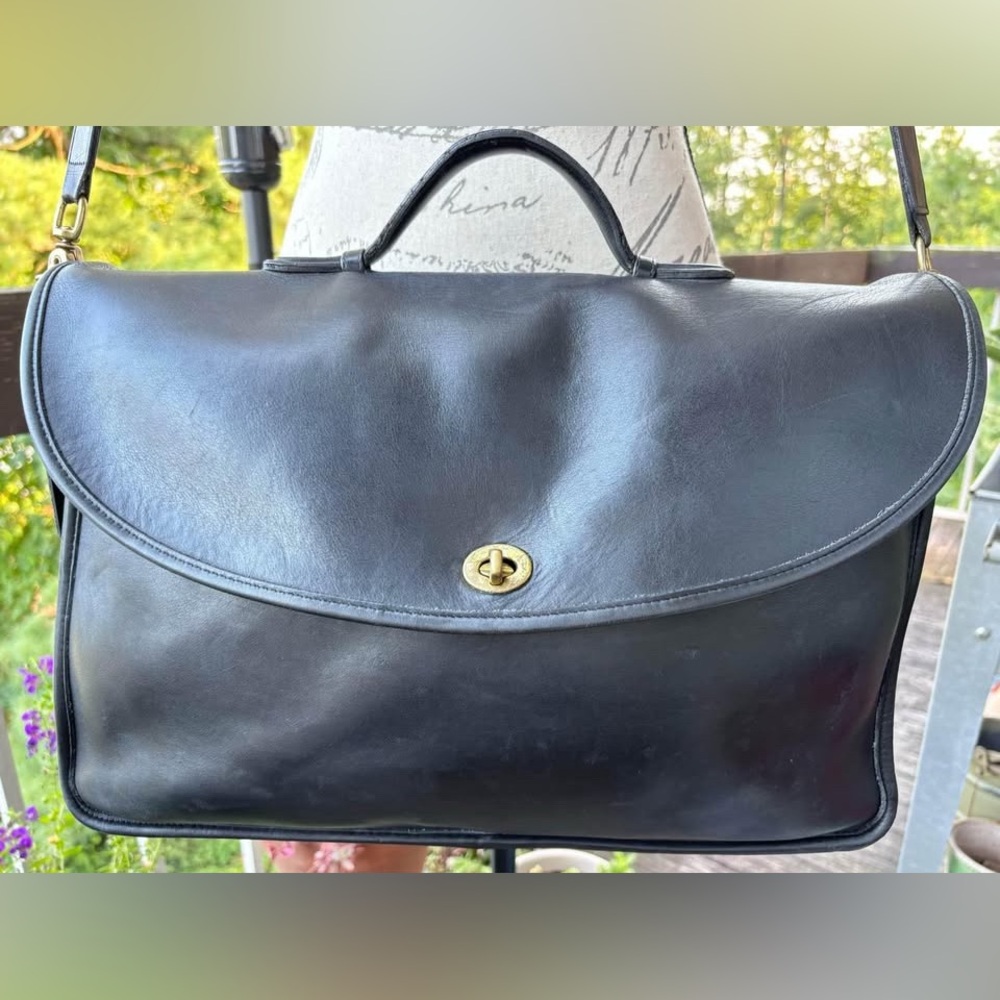 Vintage Coach Leather Attaché/Brief Case
Style: Lexington #5265
Black - Picture 5 of 11